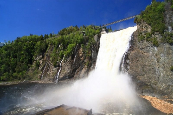 Quebec City and Montmorency Falls Day Tour from Montreal
